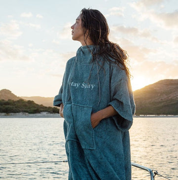 Manera Poncho