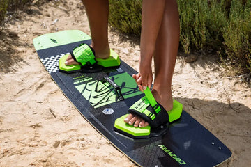 CrazyFly Lock Binding II in Green auf Board montiert