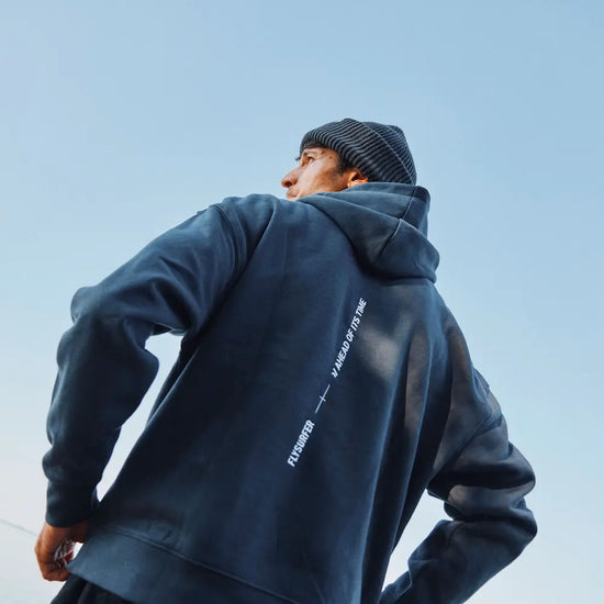 Flysurfer Hoodie in blau von hinten