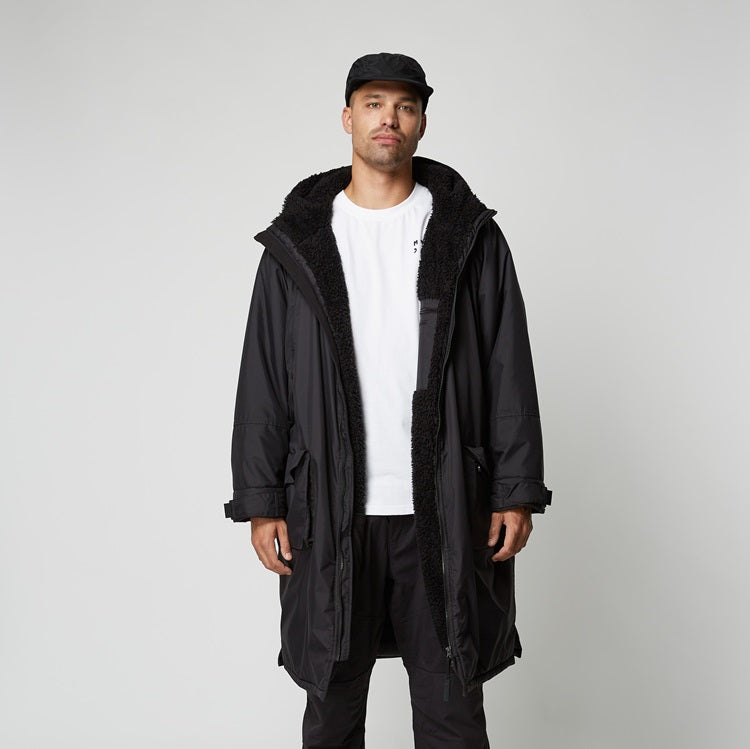 Mystic DTS Poncho Jacket Black