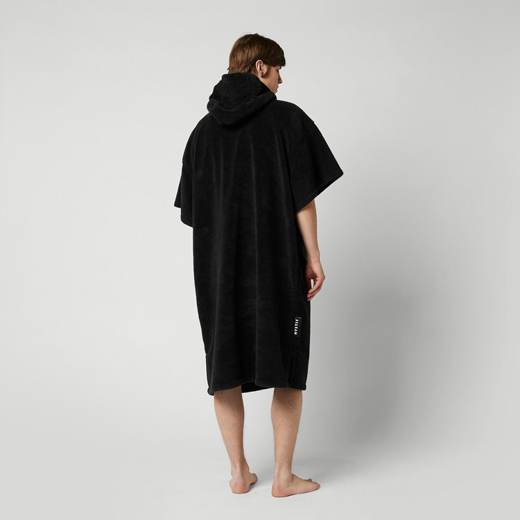 Mystic Poncho Teddy Black 2024