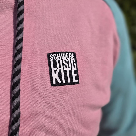 Schwerelosigkite Hoodie Wind Waves Coral Green mit Patch auf der Brust