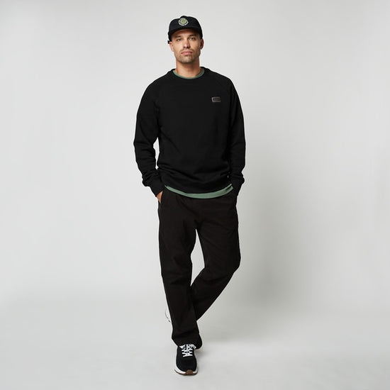Mystic Mayhem Crew Sweat Black