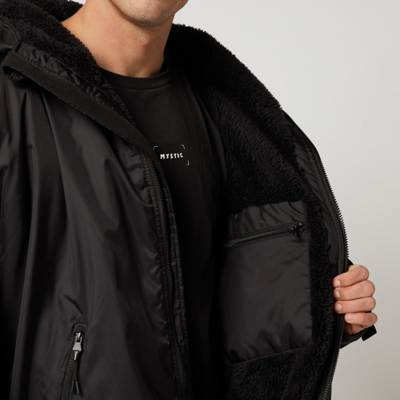 Mystic Poncho Explore Black