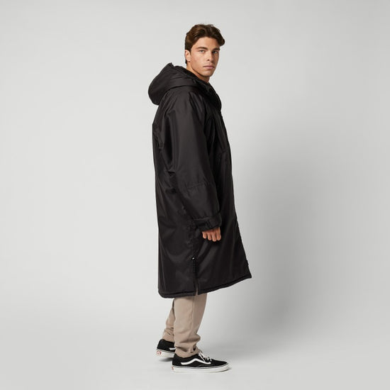 Mystic Poncho Explore Black