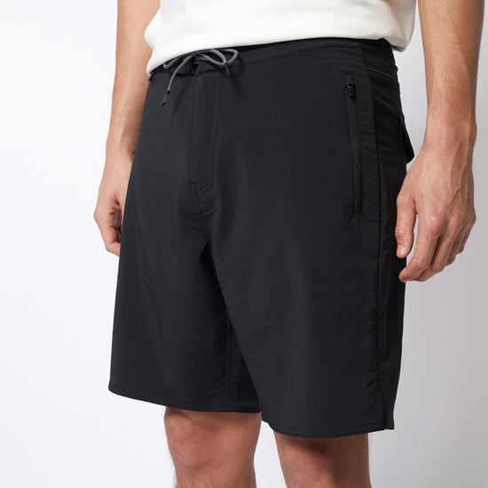 Mystic Trail Hybrid Boardshort Black