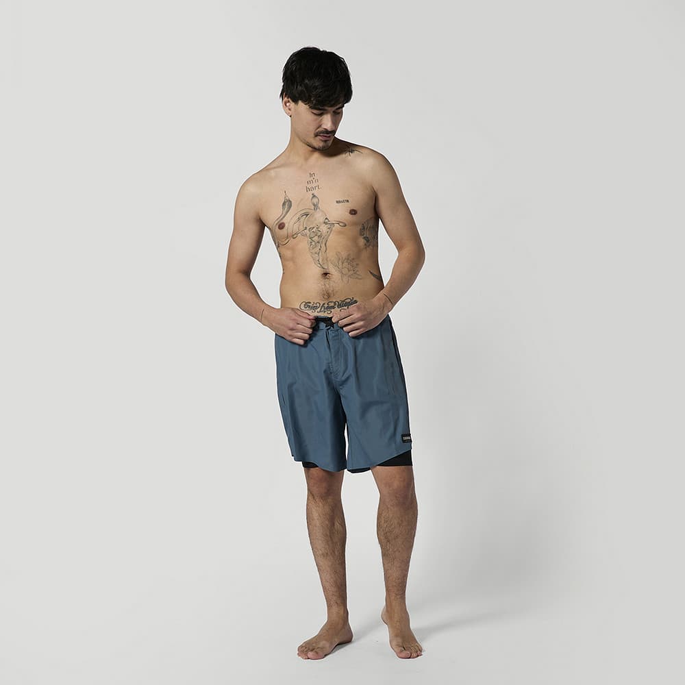 Mystic Sacred Boardshort Tidal Blue im Detail