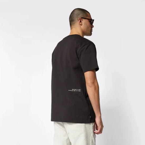 Mystic The Lips Tee black von der Seite